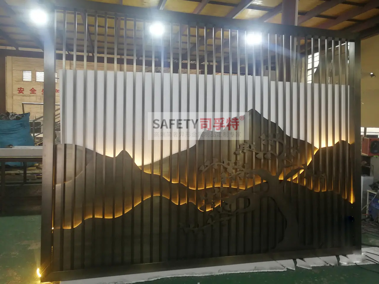金屬山水屏風(fēng)隔斷：新中式古典風(fēng)，精致優(yōu)雅，輕奢舒適(圖3)
