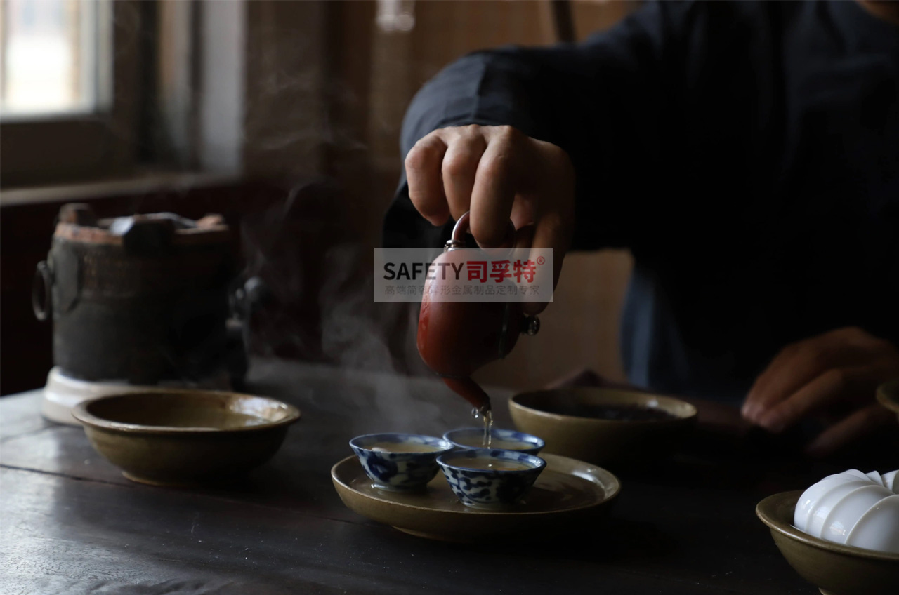 “圍爐煮茶”為什么火？年輕人追捧是有原因的-司孚特圍爐茶桌(圖3)