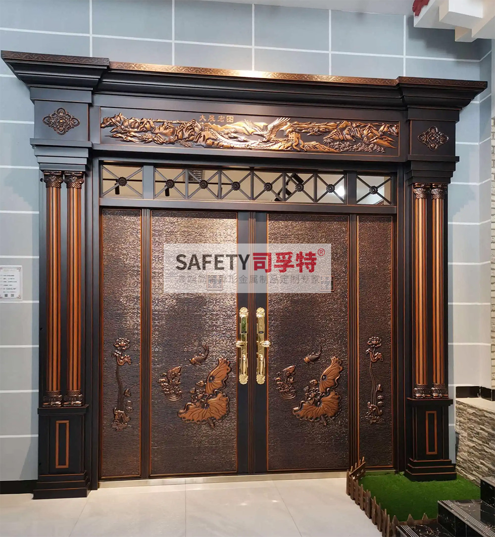 別墅大門用什么材質(zhì)好？[別墅銅門，鋁藝別墅大門](圖2)